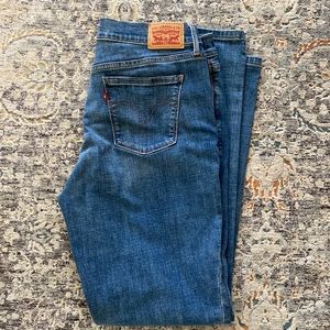 Levi straight leg jeans